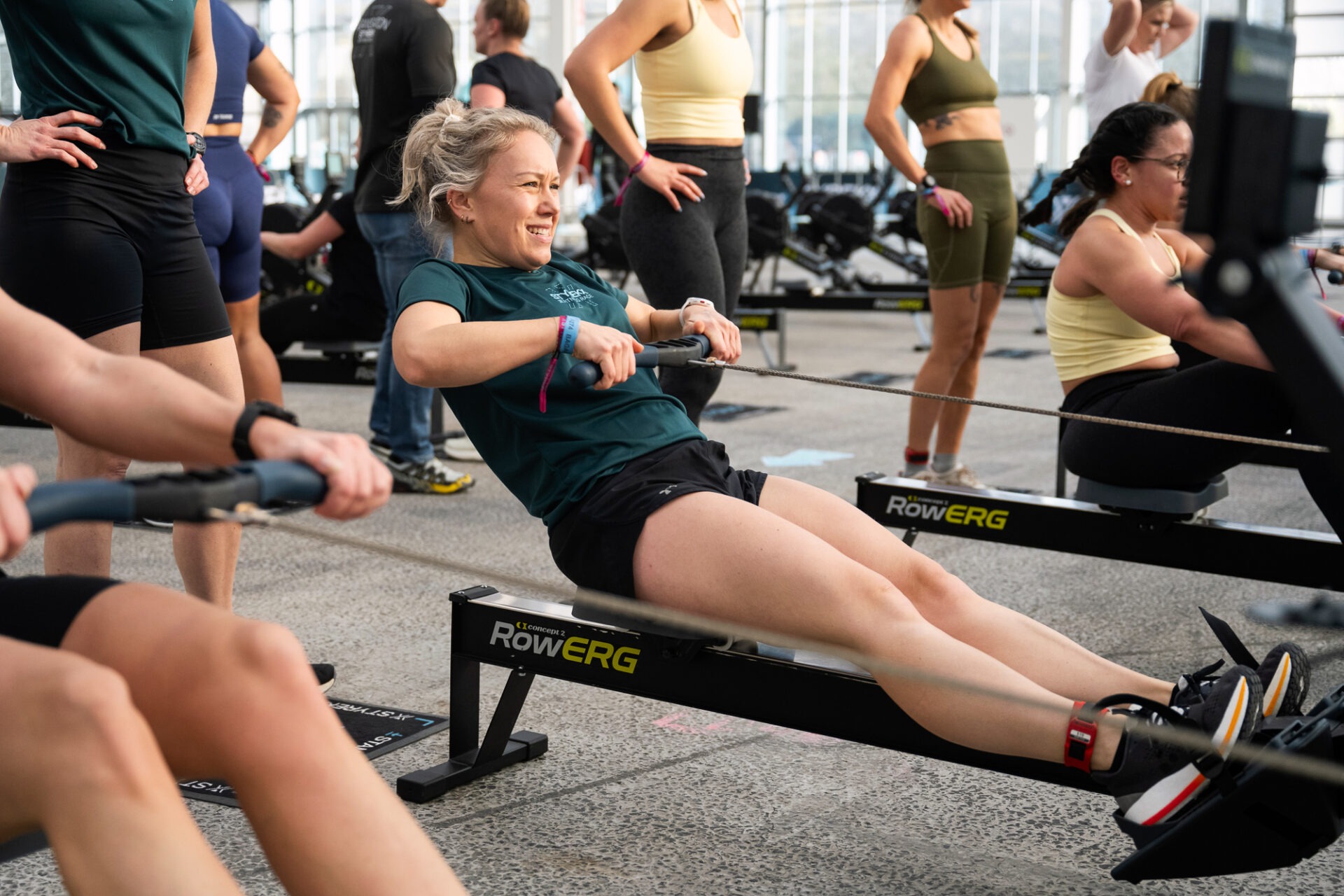 vrouw op de rowerg